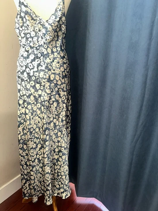 Open Edit Elegant Floral Satin Slip Dress NWT Size Large - Picture 10 of 11